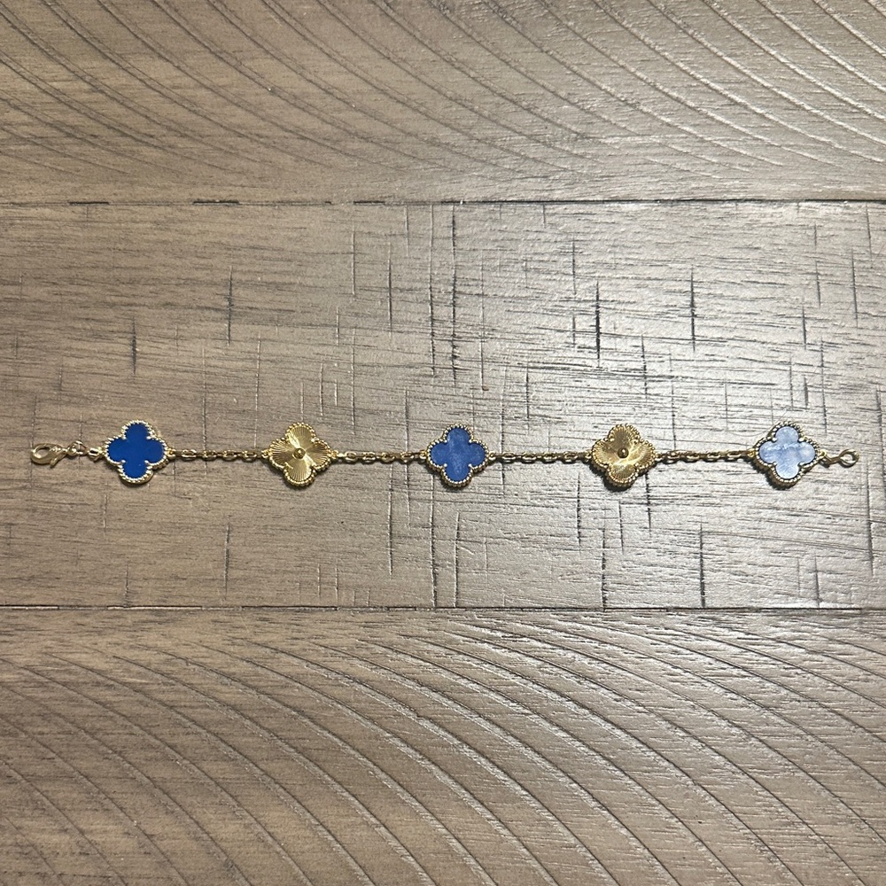 Van Cleef & Arpels Bracelet Blue & Gold Used